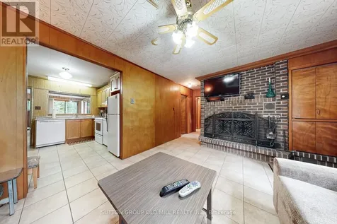 42 55th Street South Wasaga Beach ON L9Z 1W9
