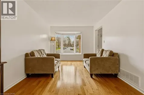 90 Lynnette Drive Hamilton ON L9B 2M5