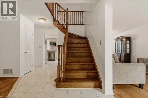 90 Lynnette Drive Hamilton ON L9B 2M5