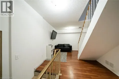 391 Pioneer Drive Kitchener ON N2P 1L8