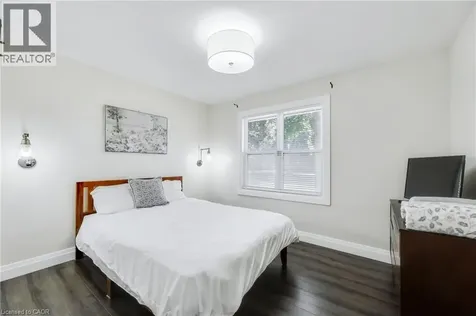 18 Tweedsmuir Avenue London ON N5W 1K5