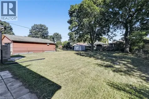 18 Tweedsmuir Avenue London ON N5W 1K5