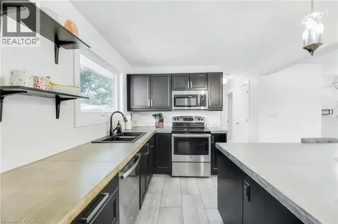 18 Tweedsmuir Avenue London ON N5W 1K5