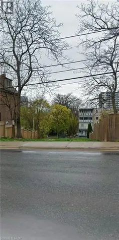 84 St. Joseph's Drive Hamilton ON L8N 2E7