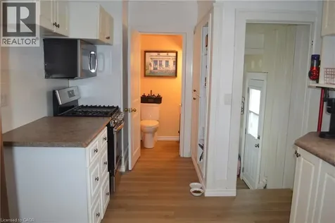 73 Talbot Street South Simcoe ON N3Y 2Z4