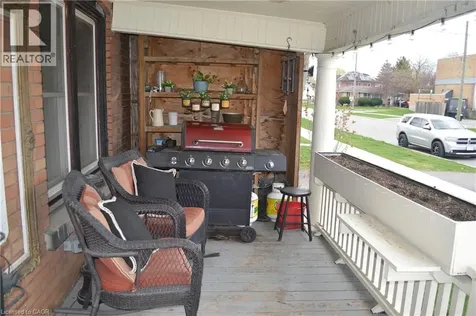 73 Talbot Street South Simcoe ON N3Y 2Z4