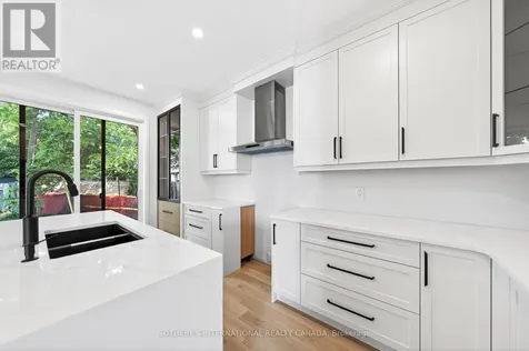 42 Rich Avenue Cambridge ON N1R 2A5