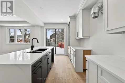 42 Rich Avenue Cambridge ON N1R 2A5