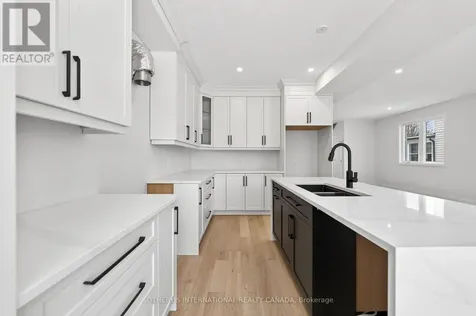 42 Rich Avenue Cambridge ON N1R 2A5