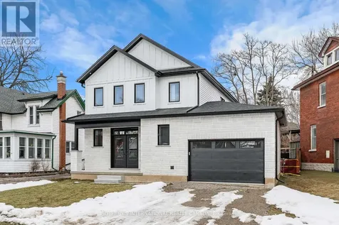 42 Rich Avenue Cambridge ON N1R 2A5