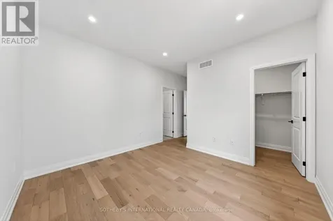 42 Rich Avenue Cambridge ON N1R 2A5