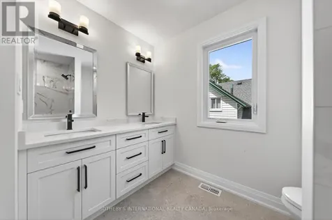 42 Rich Avenue Cambridge ON N1R 2A5
