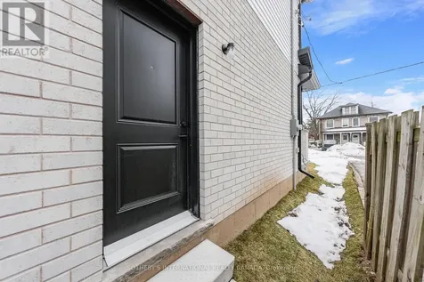 42 Rich Avenue Cambridge ON N1R 2A5