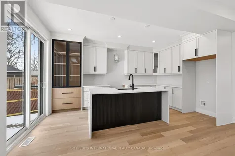 42 Rich Avenue Cambridge ON N1R 2A5