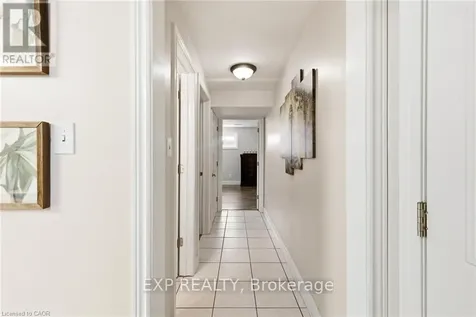 364 Roselawn Place Waterloo ON N2L 5P1