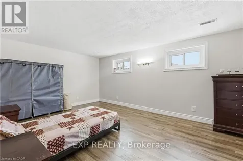 364 Roselawn Place Waterloo ON N2L 5P1