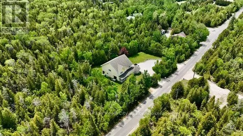 13 Elgin Street Northern Bruce Peninsula ON N0H 2R0