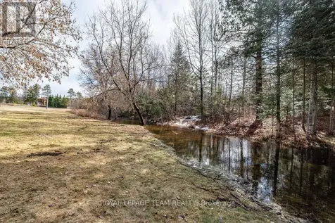 3709 Old Barrys Bay Road Madawaska Valley ON K0J 1B0