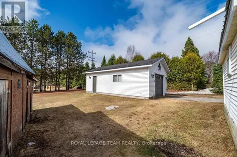 3709 Old Barrys Bay Road Madawaska Valley ON K0J 1B0