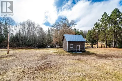 3709 Old Barrys Bay Road Madawaska Valley ON K0J 1B0