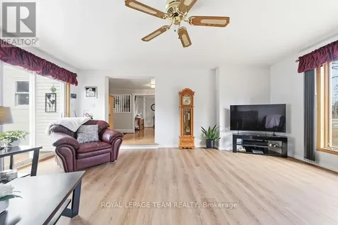 3709 Old Barrys Bay Road Madawaska Valley ON K0J 1B0