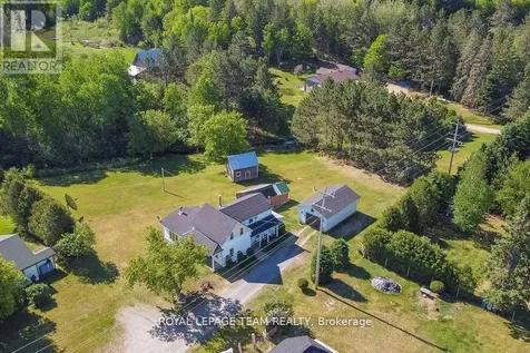 3709 Old Barrys Bay Road Madawaska Valley ON K0J 1B0