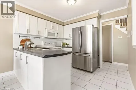 95 Thornlodge Drive Waterdown ON L8B 0L9