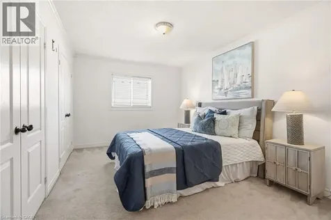 95 Thornlodge Drive Waterdown ON L8B 0L9