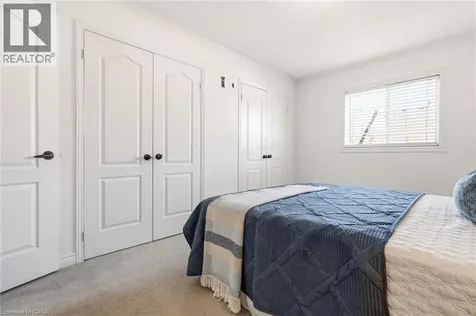95 Thornlodge Drive Waterdown ON L8B 0L9