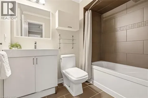 95 Thornlodge Drive Waterdown ON L8B 0L9