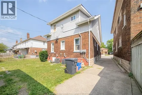 2251-53 Howard Avenue Windsor ON N8X 3V2