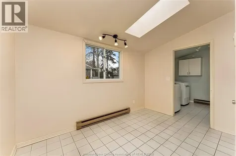 313 Barry Avenue Tecumseh ON N8N 2G2