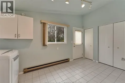 313 Barry Avenue Tecumseh ON N8N 2G2