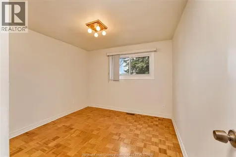 313 Barry Avenue Tecumseh ON N8N 2G2