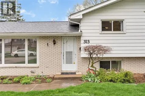 313 Barry Avenue Tecumseh ON N8N 2G2