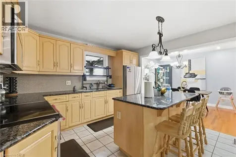 364 Roselawn Place Waterloo ON N2L 5P1