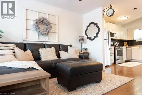 717 Knox Avenue Hamilton ON L8H 6K7
