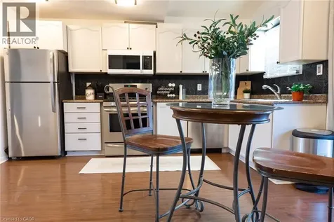 717 Knox Avenue Hamilton ON L8H 6K7