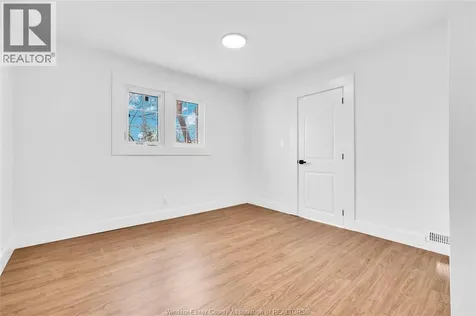 1398 Rooney Windsor ON N9B 1K7
