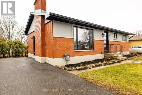 36 Largo Crescent Ottawa ON K2G 3C7