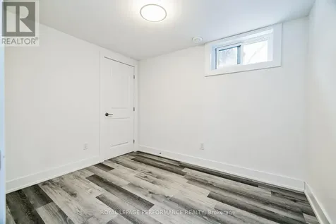 36 Largo Crescent Ottawa ON K2G 3C7