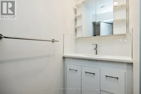 36 Largo Crescent Ottawa ON K2G 3C7