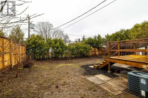 36 Largo Crescent Ottawa ON K2G 3C7