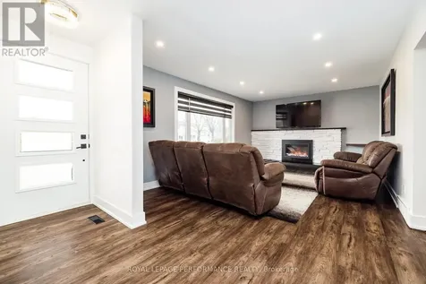 36 Largo Crescent Ottawa ON K2G 3C7
