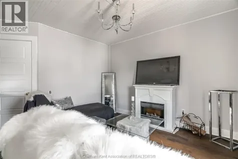 78 Raleigh Street Chatham ON N7M 2M8