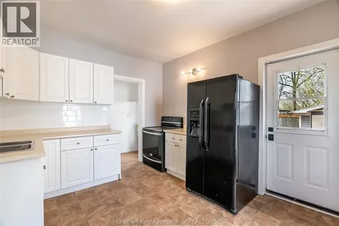 78 Raleigh Street Chatham ON N7M 2M8