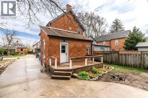 78 Raleigh Street Chatham ON N7M 2M8