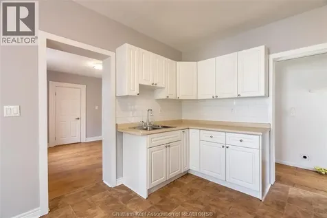 78 Raleigh Street Chatham ON N7M 2M8