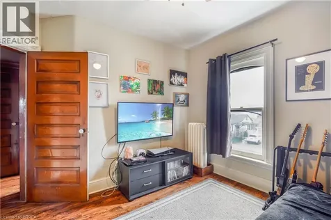 10 Henrietta Street Brantford ON N3T 3Y9