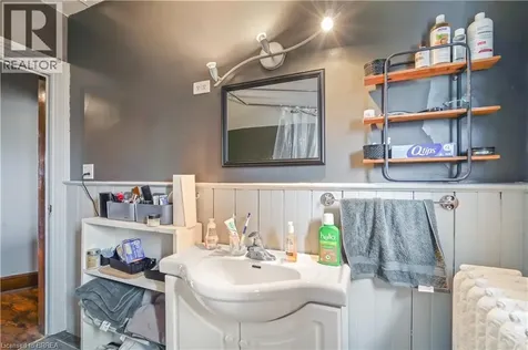 10 Henrietta Street Brantford ON N3T 3Y9